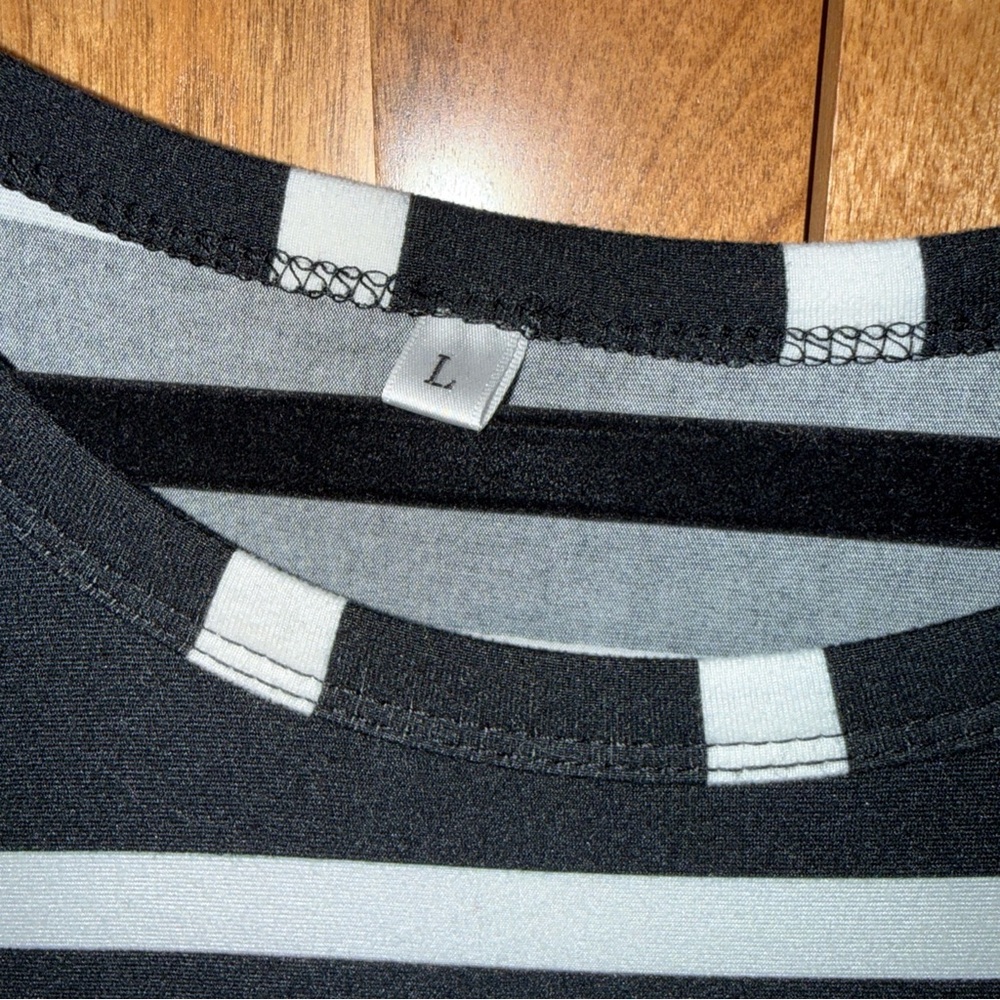 Chic Striped Maxi Dress in Black and White - Picture 7 of 10